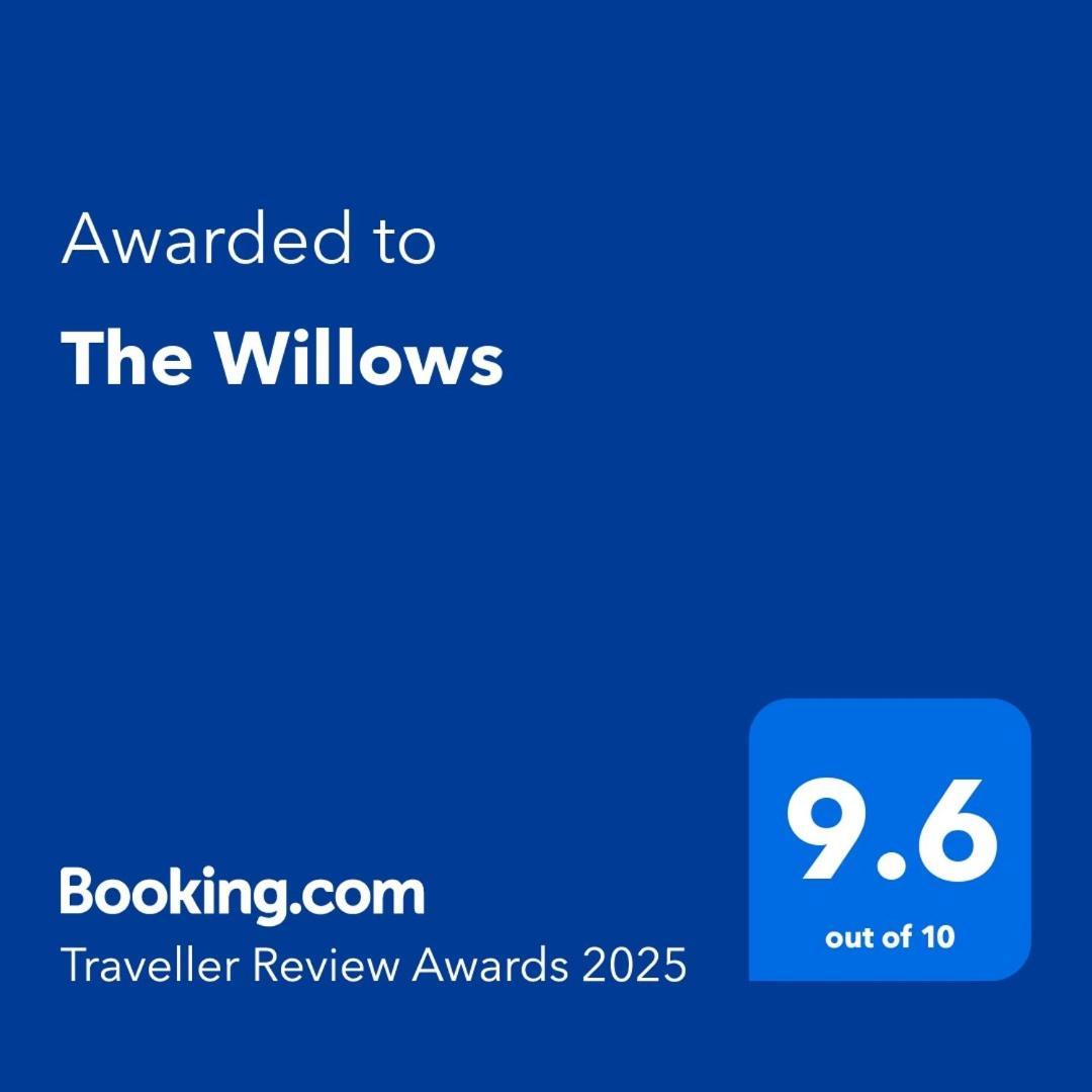 The Willows Selsey Εξωτερικό φωτογραφία